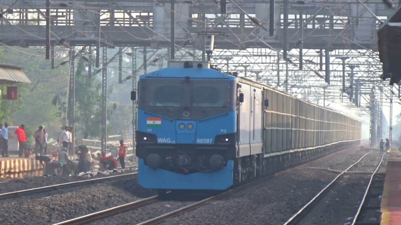 WAG12B pulling long Cement Freight