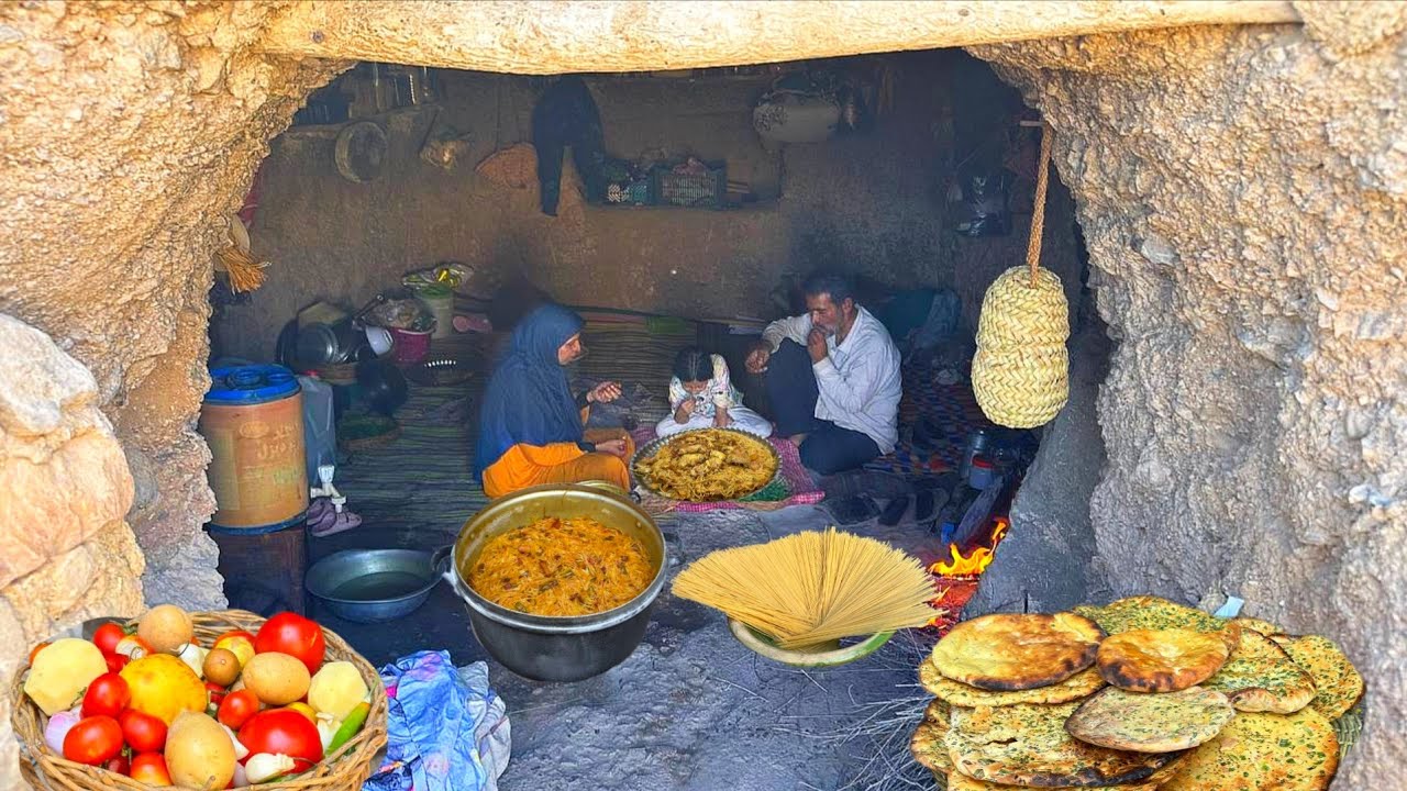 Village Life In Northern IRAN: Baking Tandoori Bread & Making Chicken Pasta With Fresh Vegetables