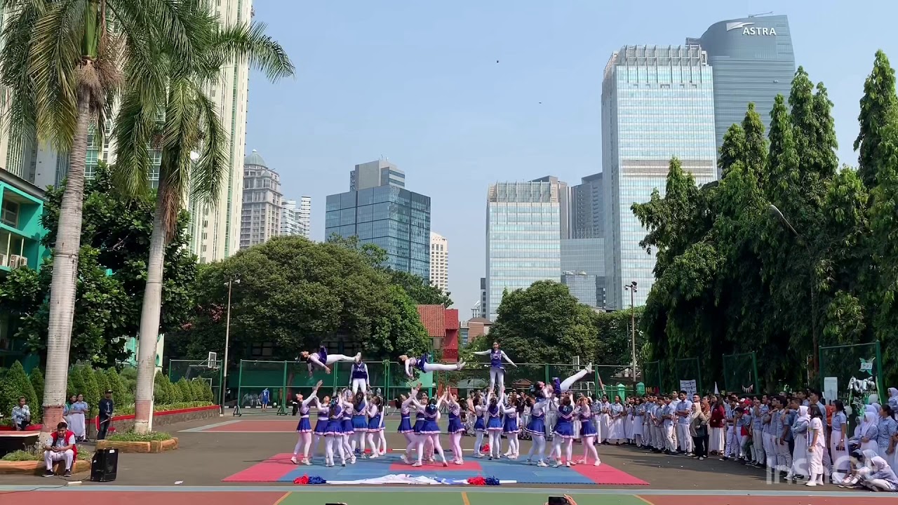 SPARKLE SMA 3 JAKARTA (demo ekskul)