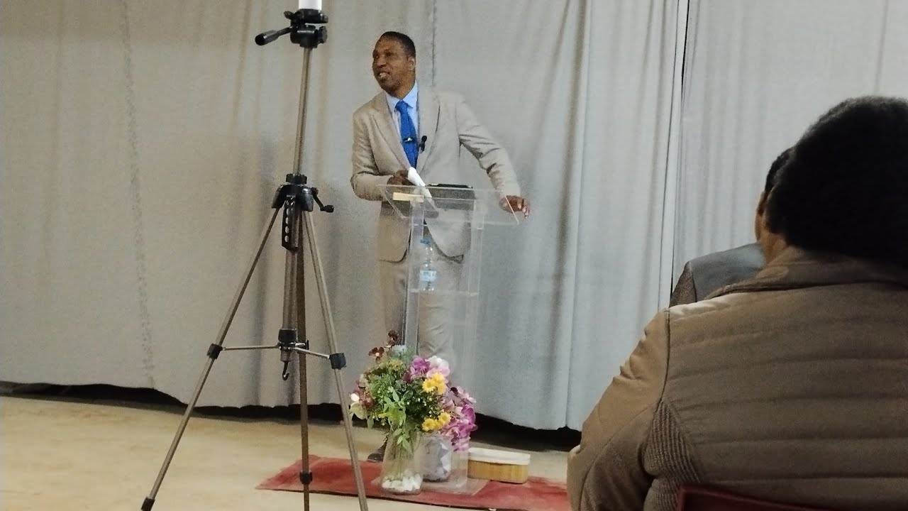 PASTOR ANDRES RIVAS