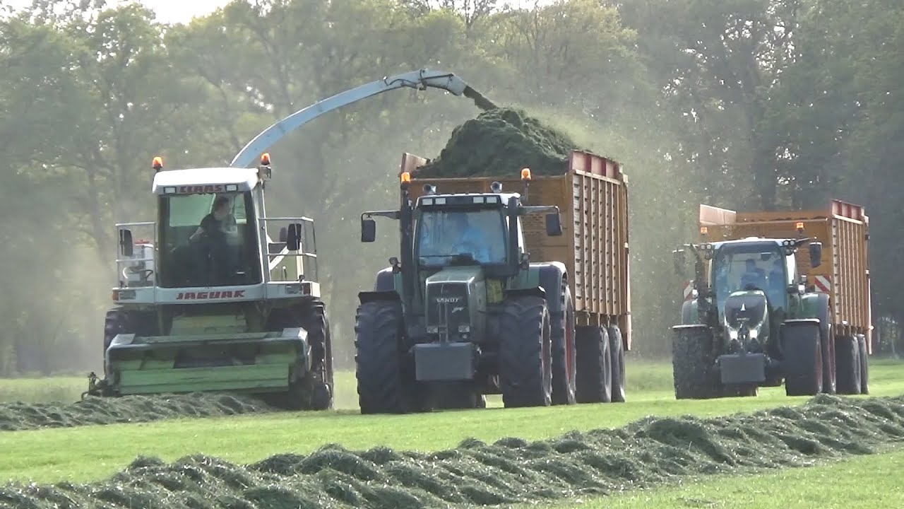 Grass silage Claas & Fendt