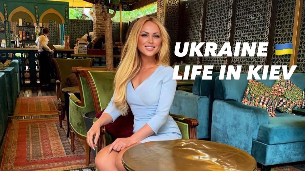 Ukraine 🇺🇦Life in Kiev. January 24, 2026. The Streets of Kiev, Ukraine. Streets Scenes.