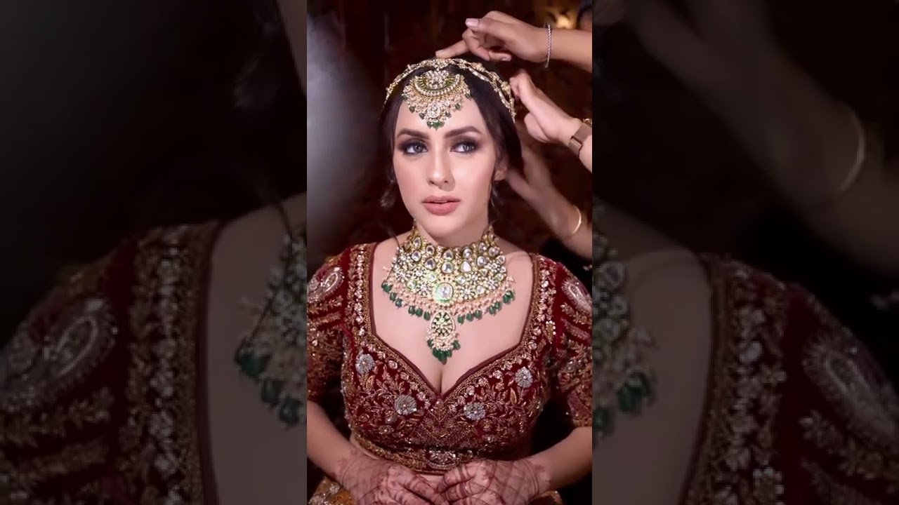 Stunning gorgeous bridal makeup | Makeup by Parul Garg #shorts #makeup #viral #short