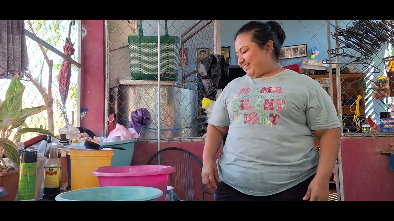 ASI SE GANA LA VIDA UNA GUATEMALTECA EN EL SALVADOR 