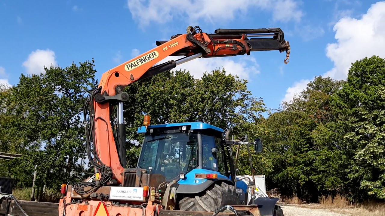 Køb traktor med kran New Holland 8970 med Palfinger PK 17000 på Klaravik.dk
