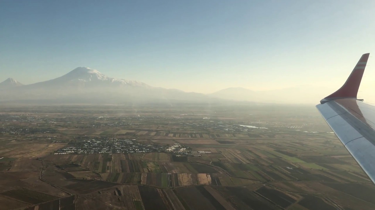 Georgian Airways E190 takeoff approach @ flight A9725 TBS-EVN