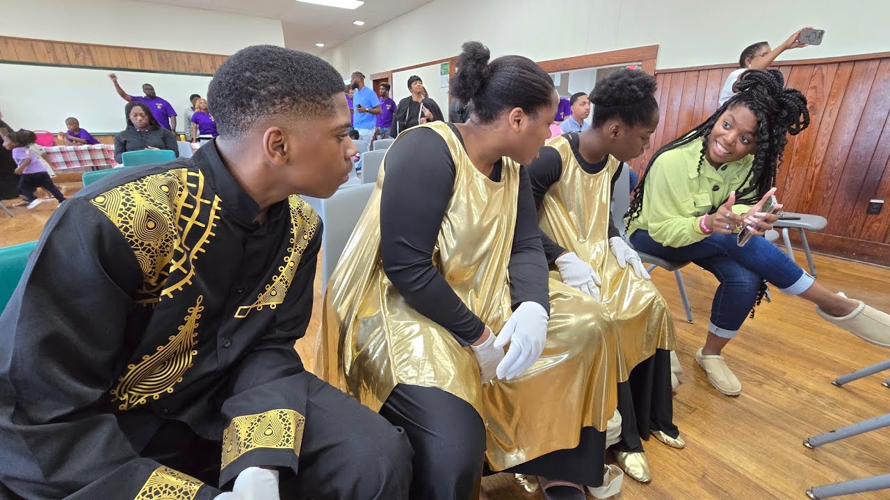 Kelontae Gavin - Hold Me Close (Praise Dance)