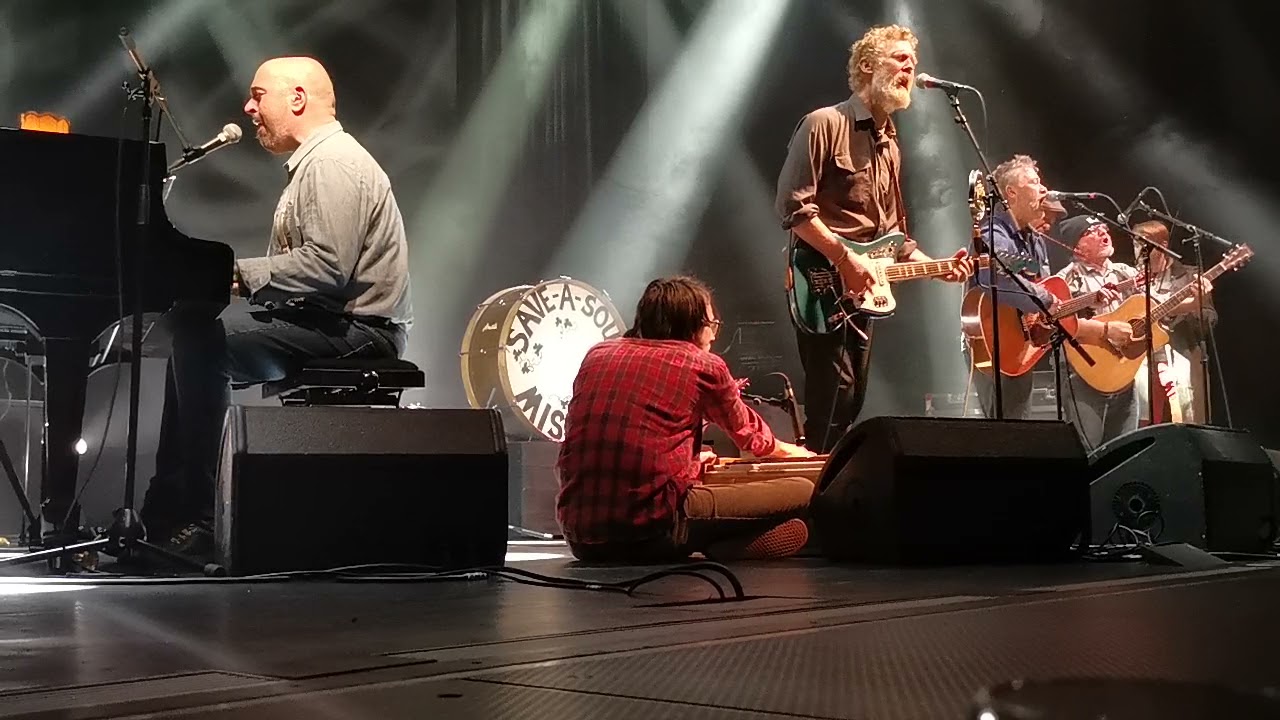 Mark Geary, Glen Hansard & The Fireplaces. It Beats Me live in Brno 19/11/2021