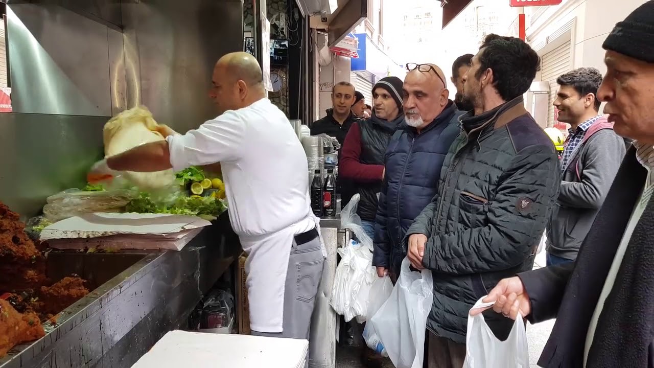 &Ccedil;igk&ouml;fteci Ali Usta'dan Komik Hareketler