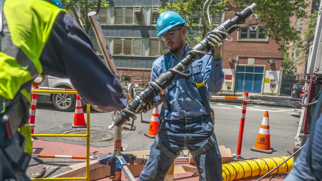 Delivering Reliable Power Beneath Brooklyn&rsquo;s Streets | Con Edison Behind the Scenes
