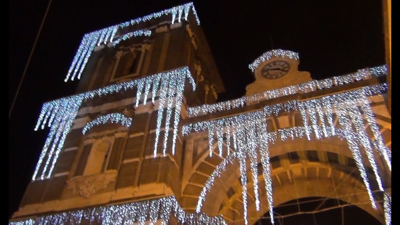 Aversa (CE) - Natale, si accendono le luminarie (04.12.15)
