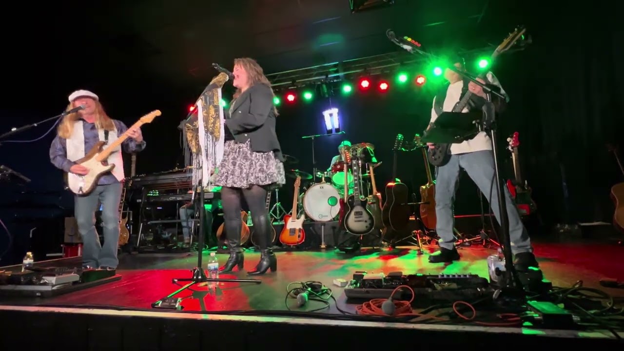 Hypnotized cover &lsquo;Don&rsquo;t Stop&rsquo; by Fleetwood Mac at Shank Hall in Milwaukee, WI USA - 2.21.26