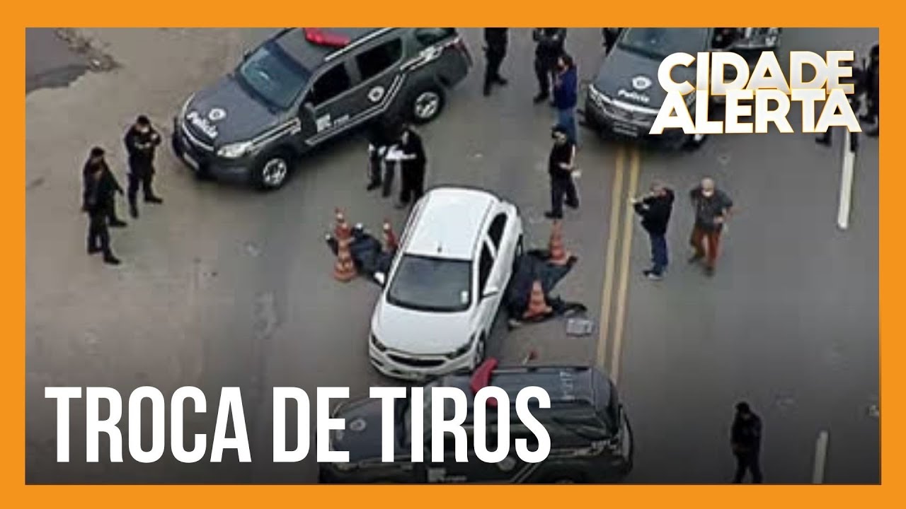 Dois suspeitos de furtar casa são baleados em confronto com a Rota