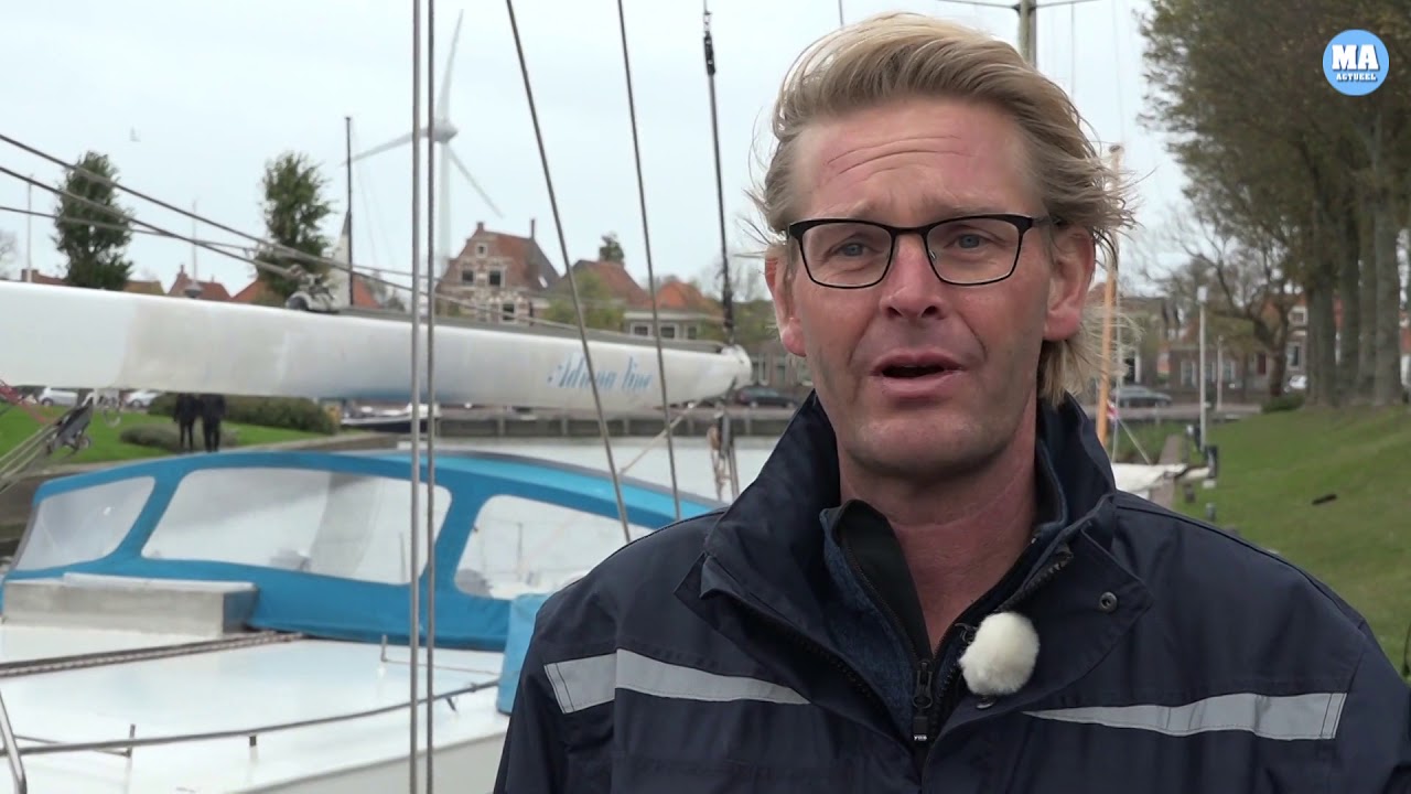 Waterpeil havens Medemblik zo laag dat de boten niet weg kunnen varen