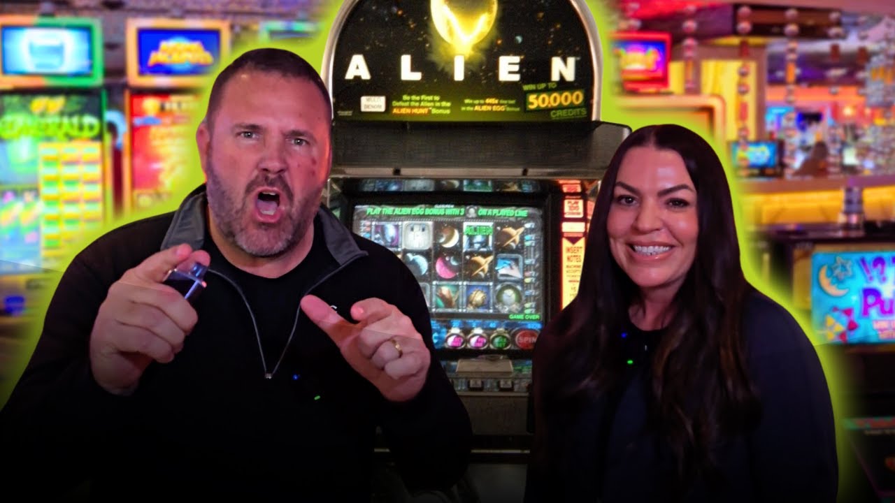 Оригинальный игровой автомат Alien OUT OF THIS WORLD | Jackpot Slot Spot