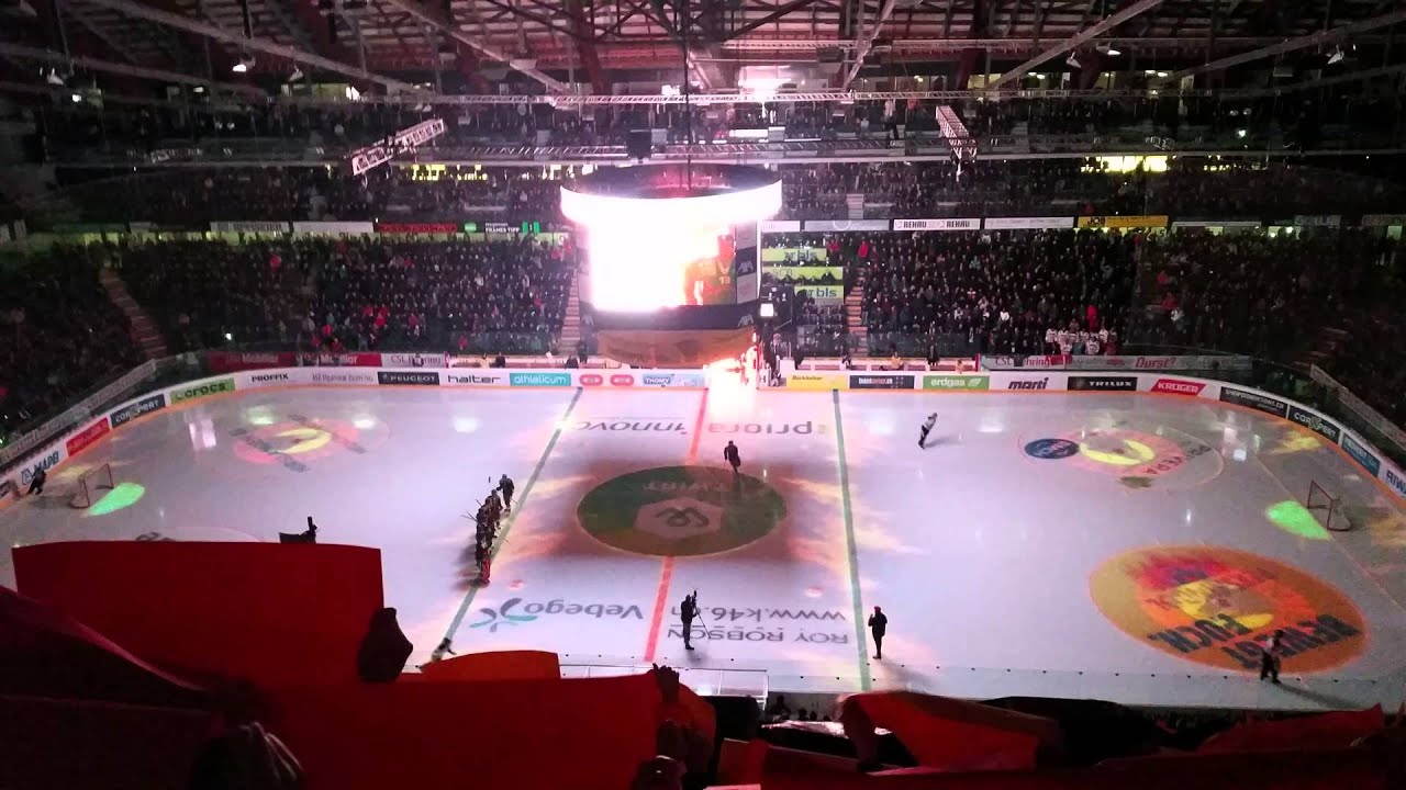 SCB Playoff 2016 Lichtshow und Einlauf Spieler