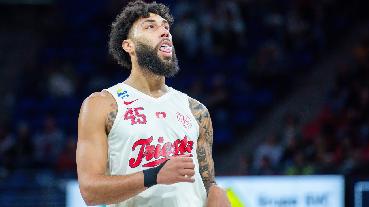 Denzel Valentine Highlights 11 Pts, 6 Ast vs Baskonia