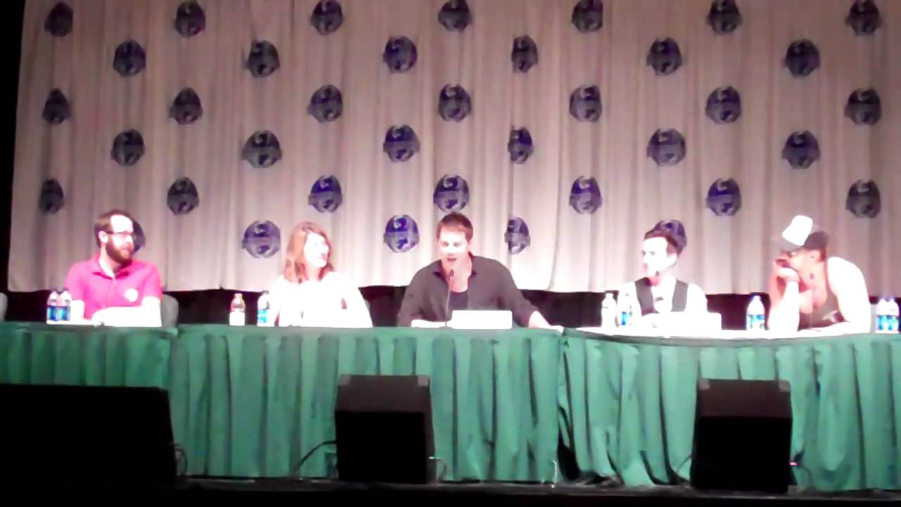 Dragon*Con 2010 - Stargate Panel: Multiverses Part 4