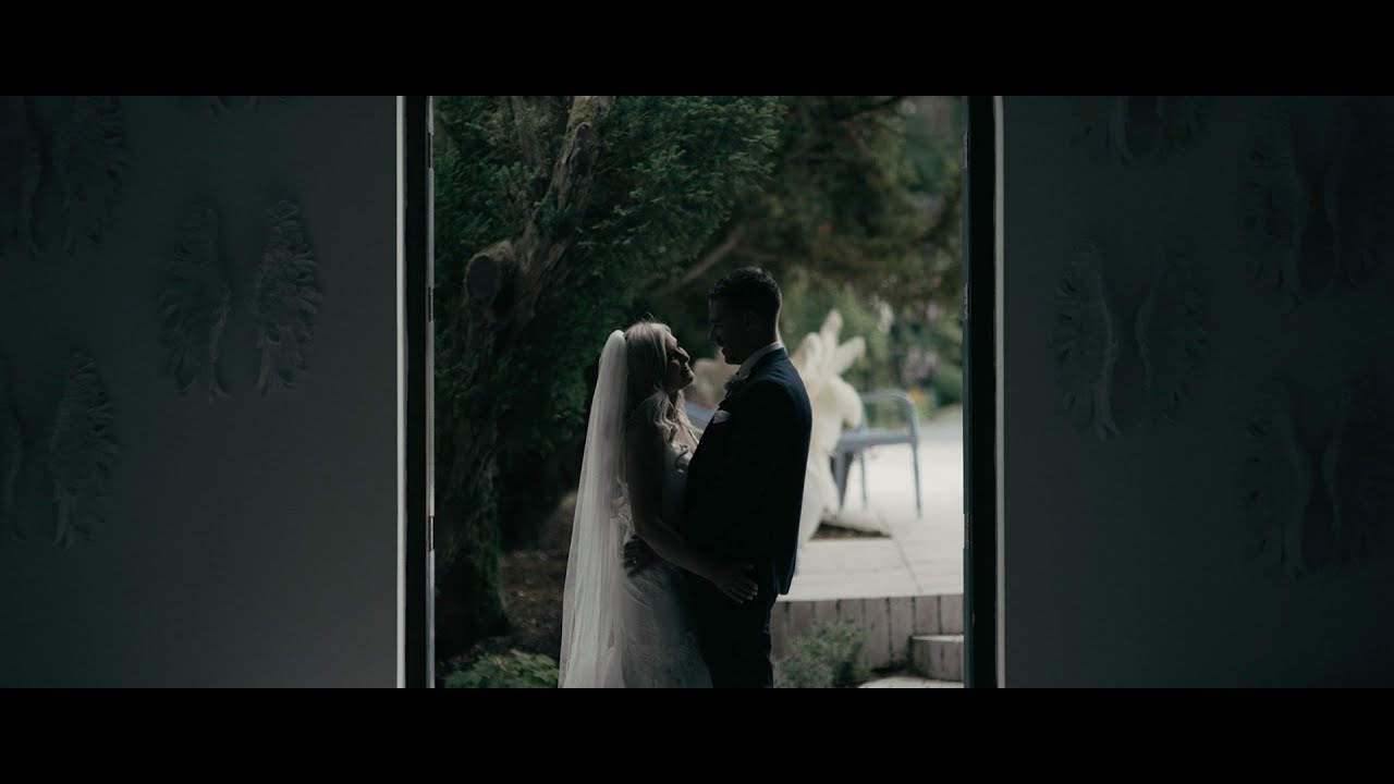 Joe & Laura - Woodhill Hall Wedding