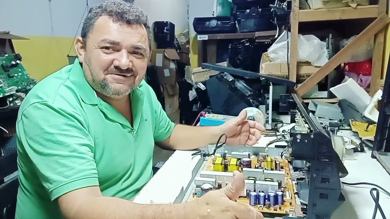 som  sh 2000 dá um piscado no LED standy by e apaga não liga