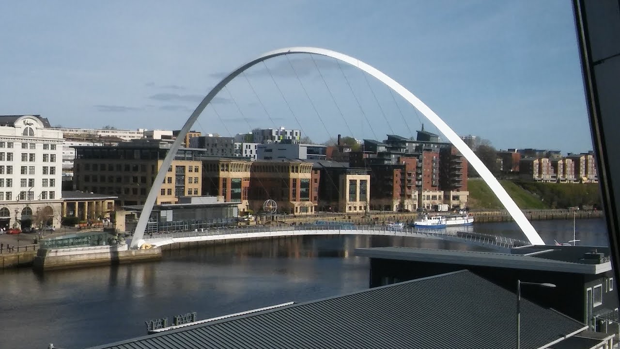 Gateshead Millenium Bridge - Real Tilt Time