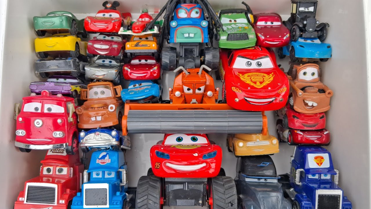 Disney Pixar Cars Unboxing Review | Lightning McQueen, Tow Mater, Doc Hudson, Sally Carrera, Cruz.