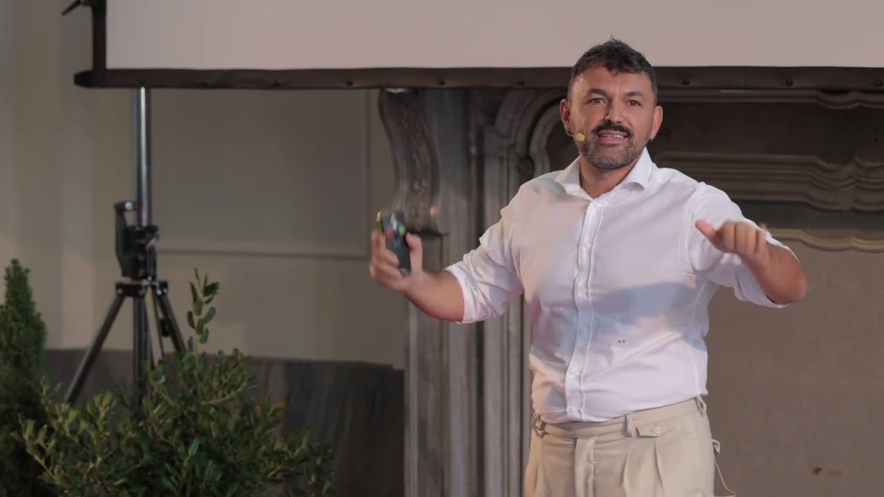 Il Tempo Libero come Bene Comune | Gianluca Carcangiu | TEDxAgli&egrave;