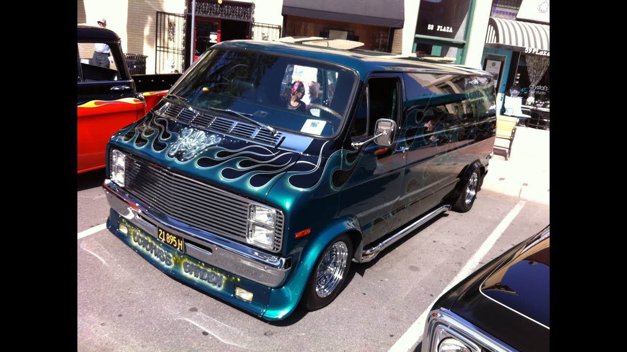 71 Dodge Ram Van 