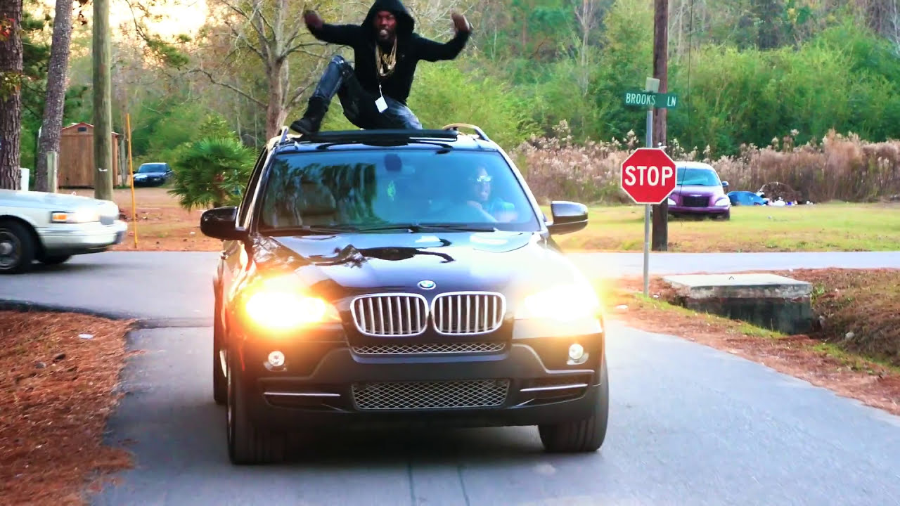 Dogg Face Ft  CampLife G skii ''It's Not War'' Official Video