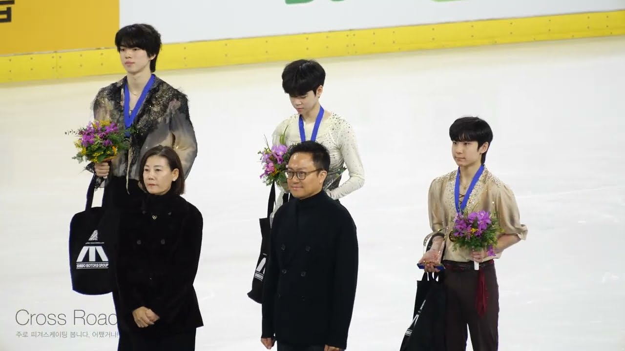 남자시니어 시상식ㅣ2nd 차준환, 1st 서민규, 3rd 최하빈ㅣSr. Men - Victory Ceremonyㅣ2025-11-30 피겨스케이팅 회장배 랭킹대회4일차