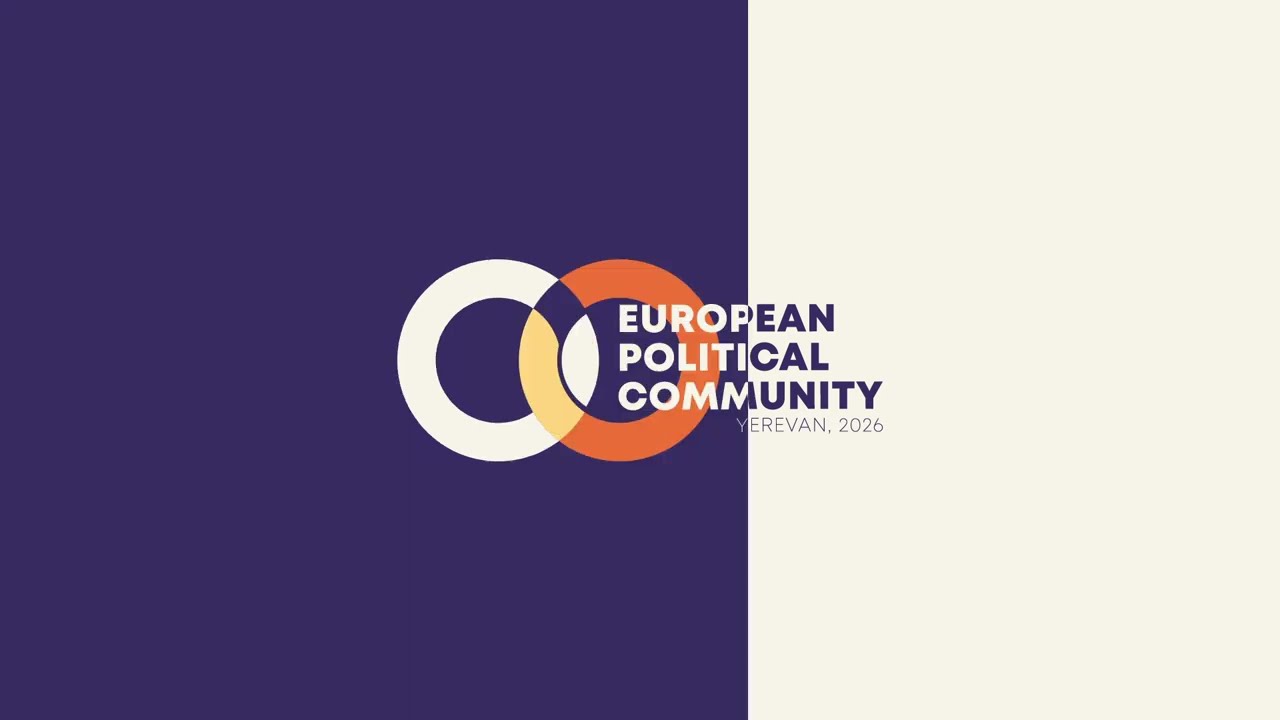 What message does the 8th EPC Summit in Yerevan logo convey?