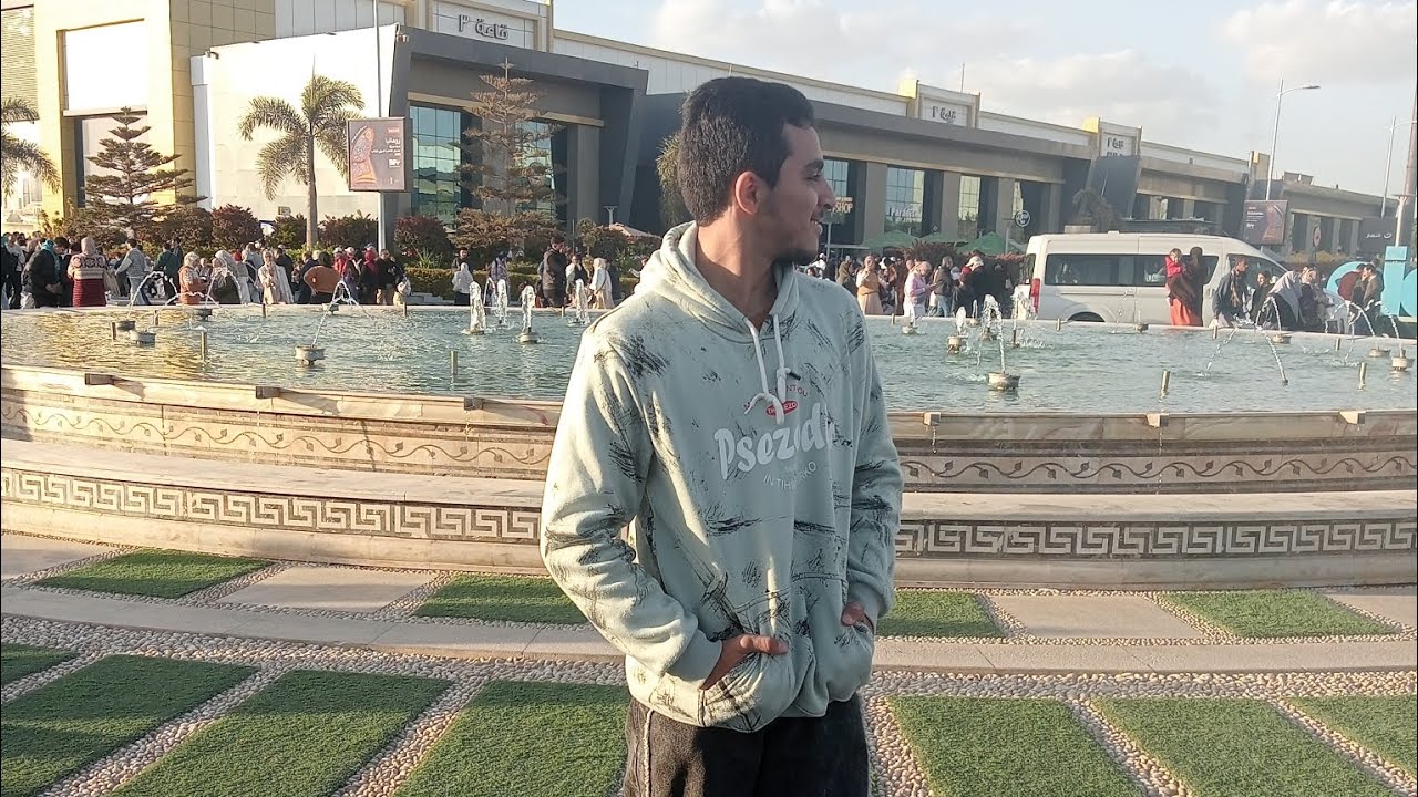 ده وأنا داخل من باب المعرض الكتاب الجزء الثالث 💪