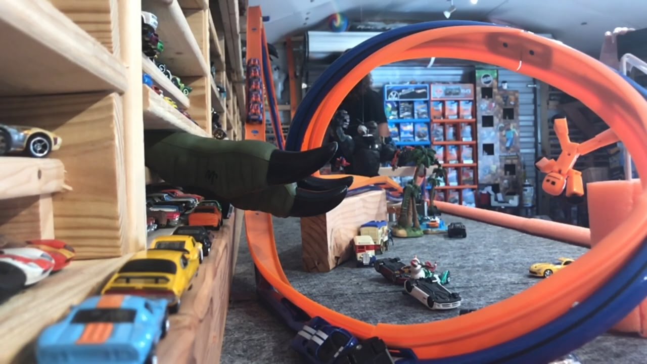 HOT WHEELS 
