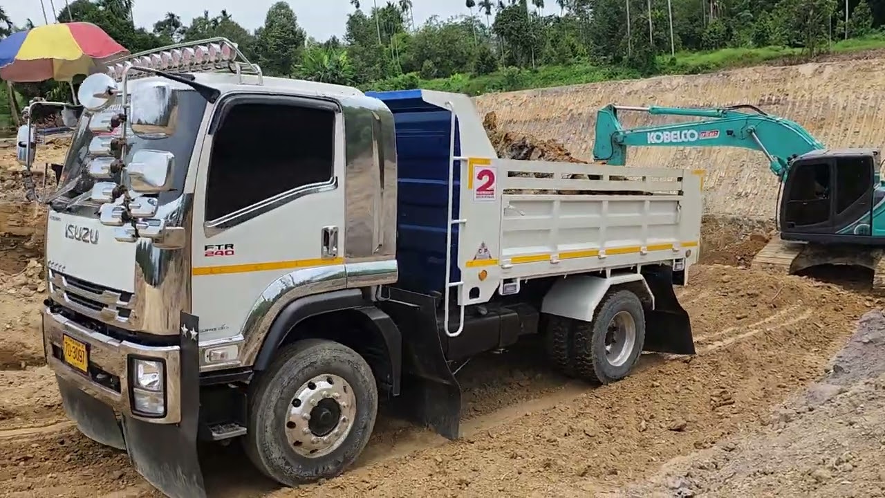 ราคาดีงานปากบ่อเมืองผลไม้ Dump Truck