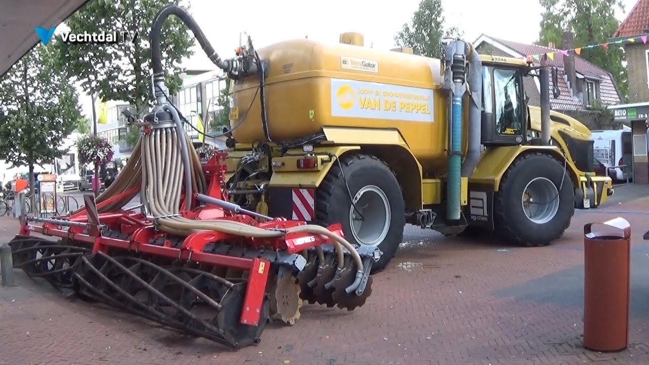 Dedemsvaria zit in het DNA van de inwoners van Dedemsvaart. Beelden van de agrarische dag.