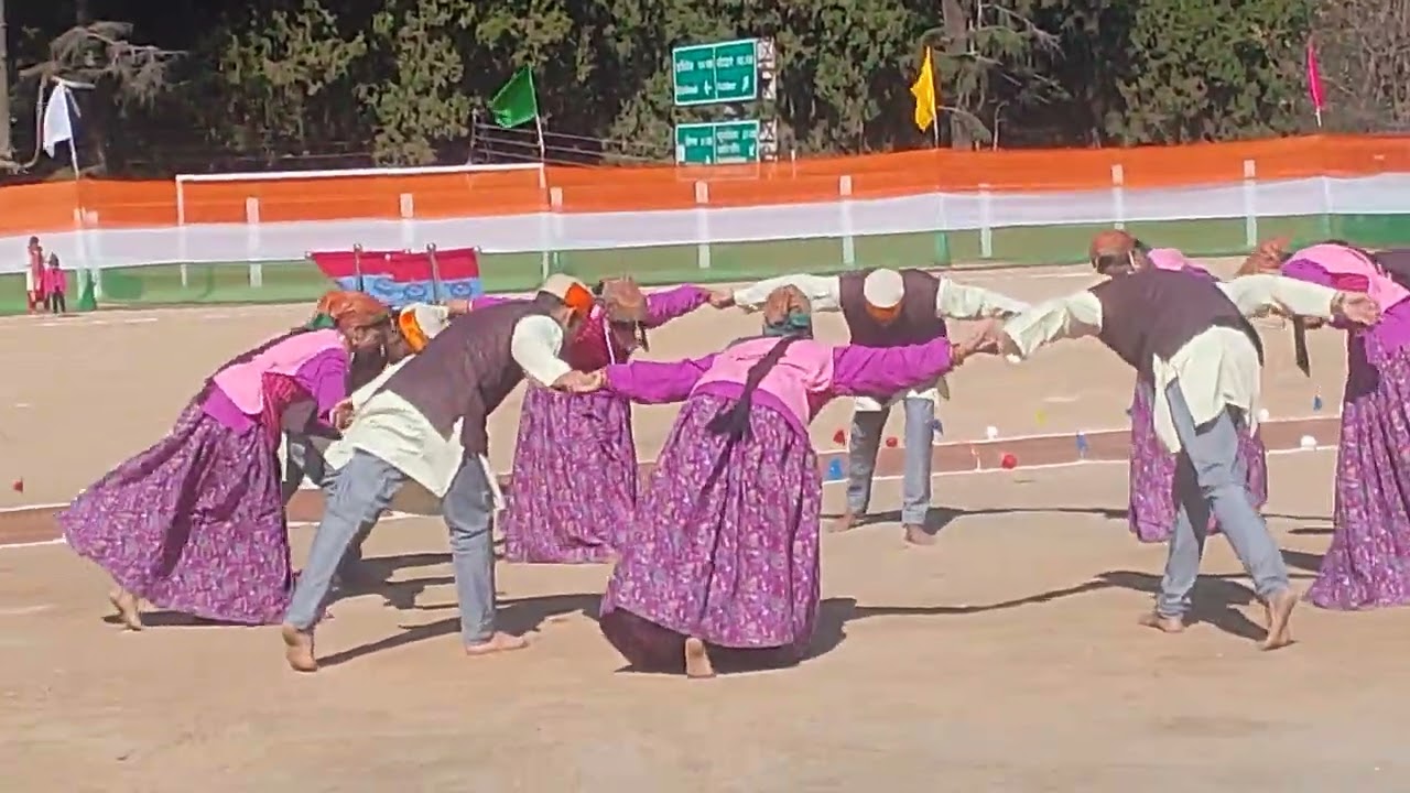 Aaj kandoliya maidan mein Sundar prastuti bacchon ke dwara 😊 26 January ke din 👍