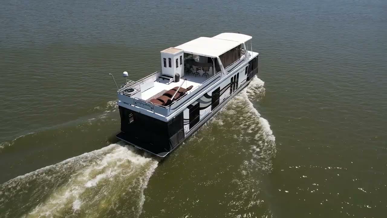 2006 Sumerset Houseboat 16'x60'  Custom Luxury
