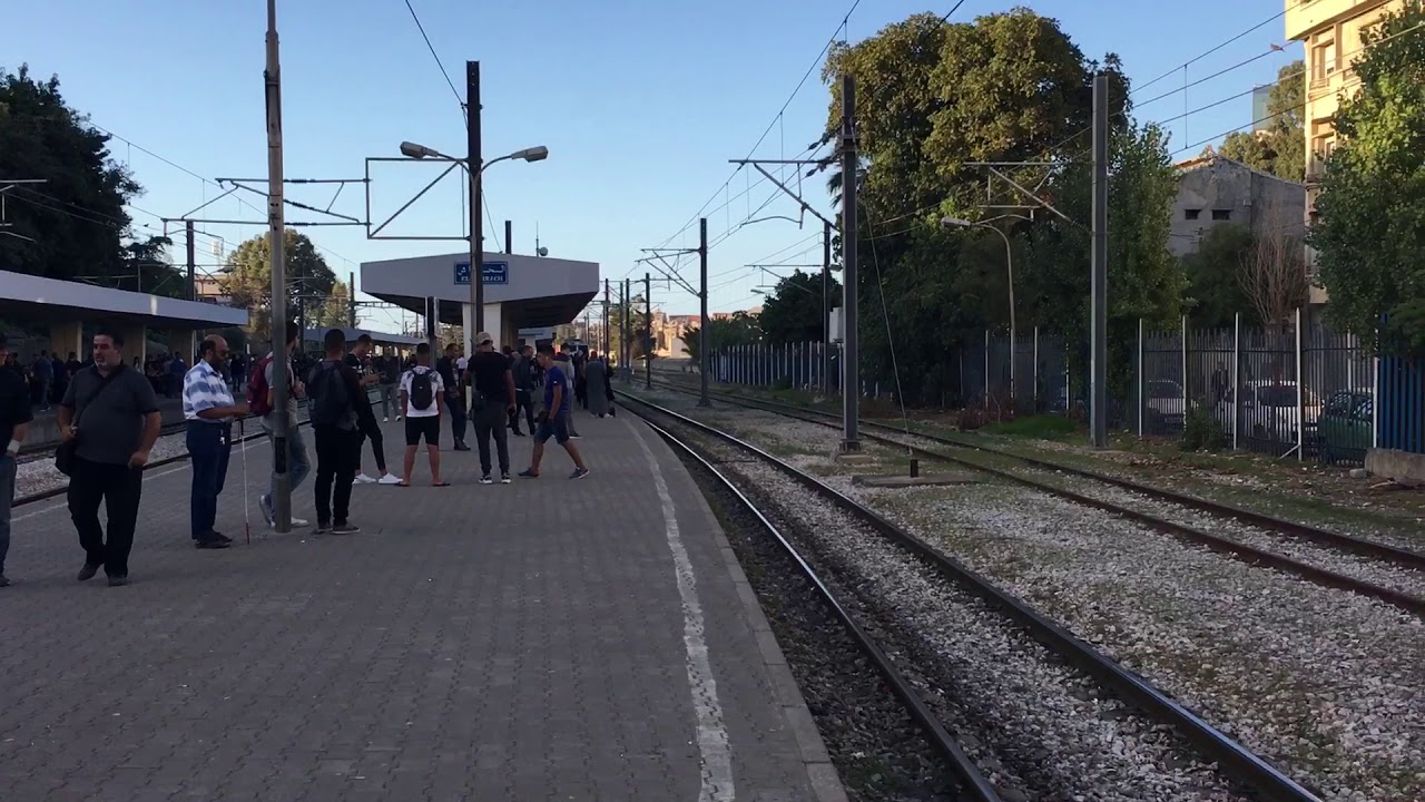 SNTF: Passage train spécial Porte-Conteneur par gare d’El Harrch