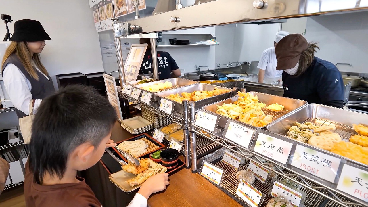 Why Everyone in Town Lines Up at 5 AM for This Udon Shop
