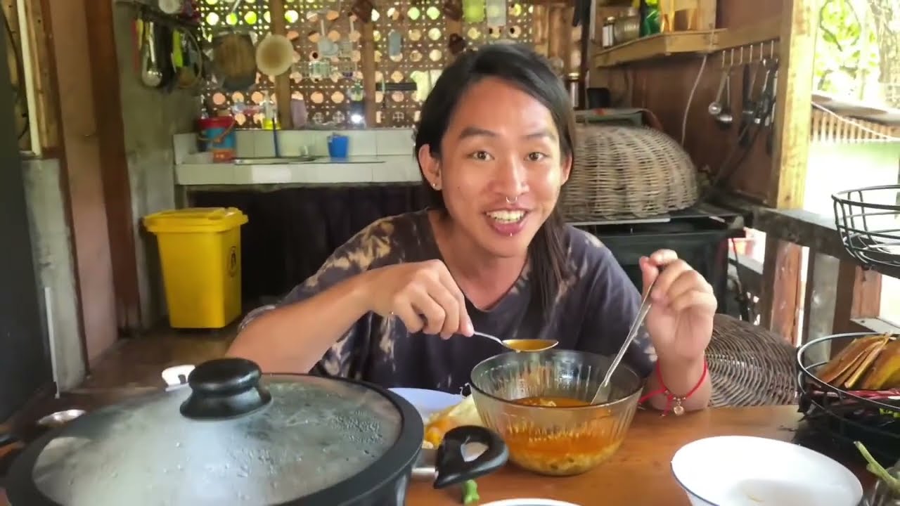 MAY NAGDIDIET SA AMIN SINO ITO? | MAY RAMEN! | @ohdeeva