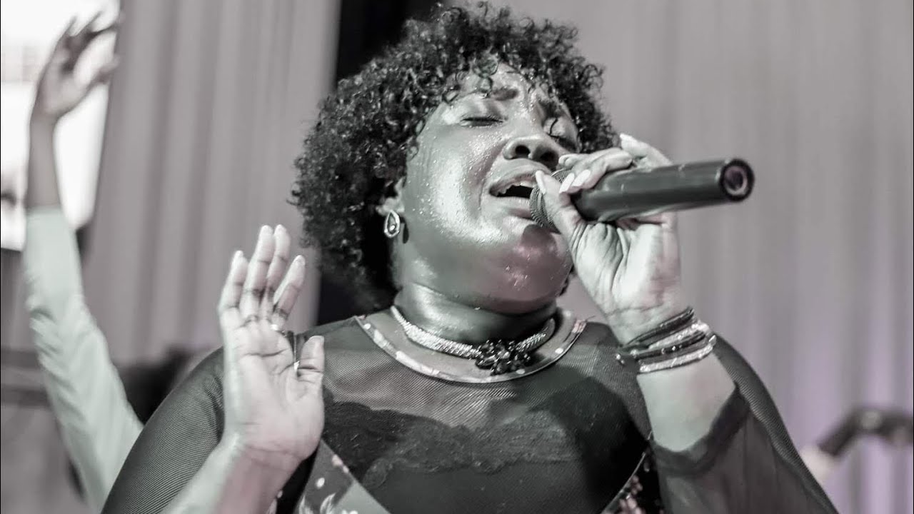 Ou sen | Ak yon kè rekonesan |Ala ou Gran Senyè—Psalmist Kattia Valembrun 