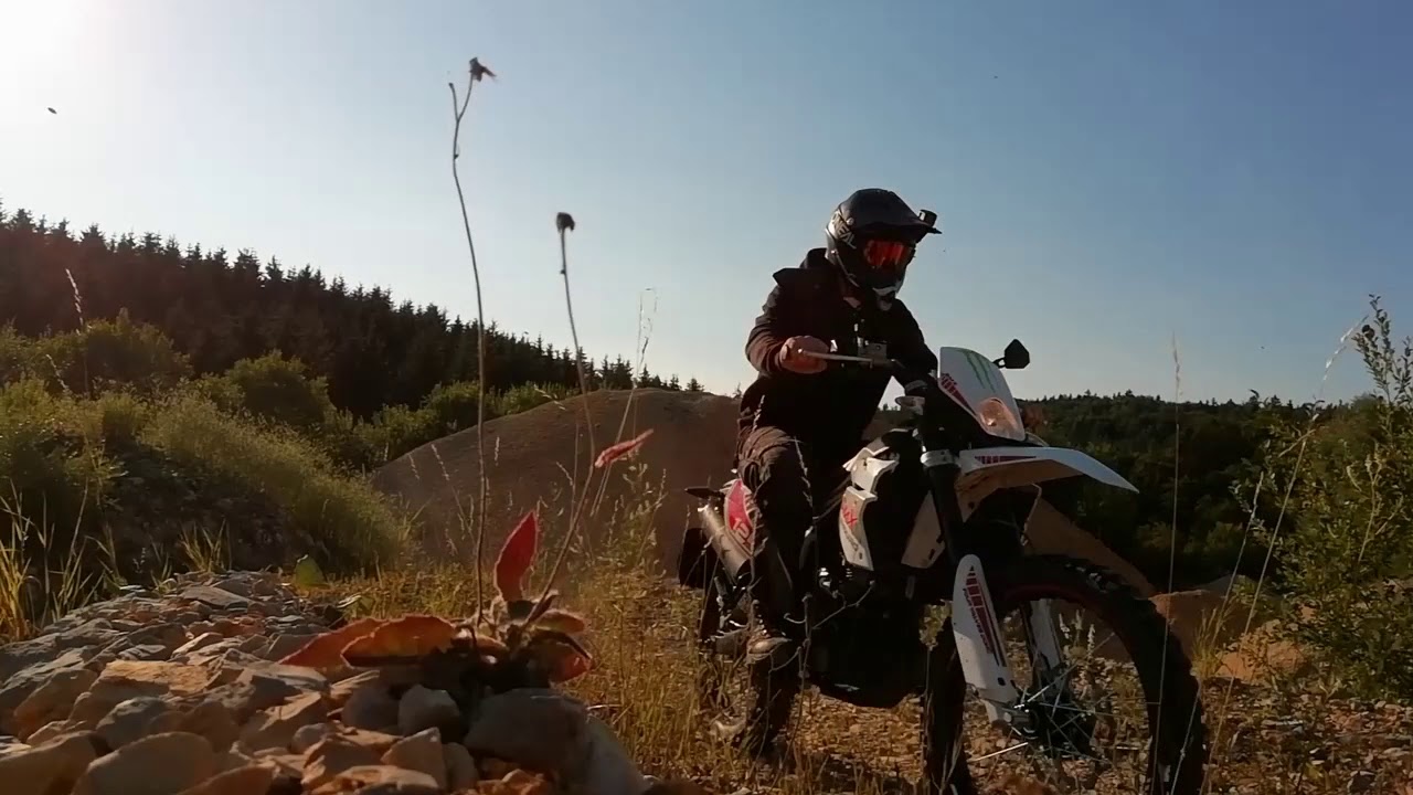 Mondial smx 125 Enduro in Action / Offroad / Enduro