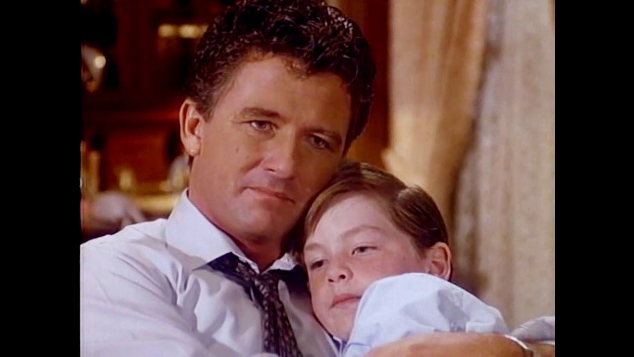 Dallas - 12x12 - Bobby & Christopher talk