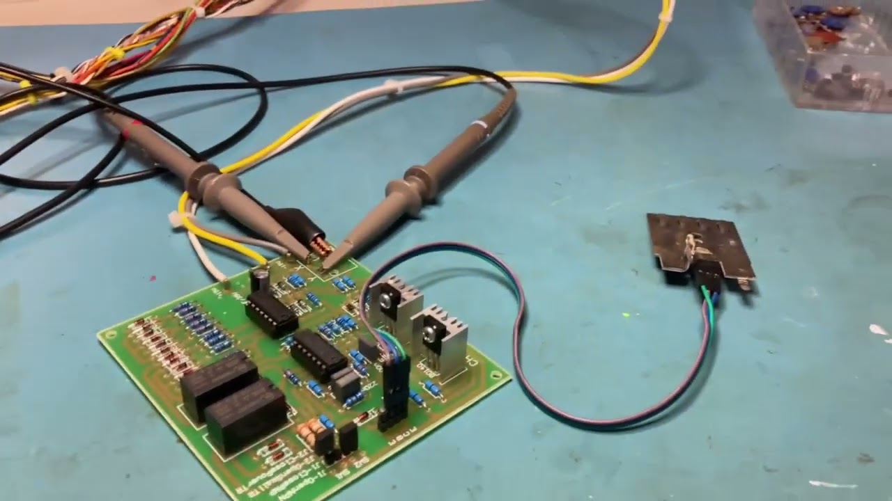 Testing Transistors With an Amplification Curve Tester - What To Look For