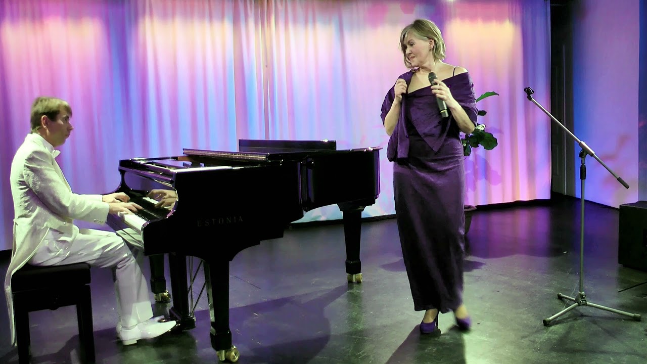 Mare Väljataga - Esimene hall juus
