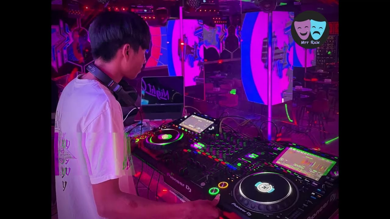 Remix 💊 Vai Lerng ម៉ាទំហឹង || សប្បាយទាន់នៅក្មេង + ជីវិតខ្ញុំពឹងលើបទនឹងហើយ + បន្ទប់ខ្ញុំសប្បាយអញ្ចឹង 