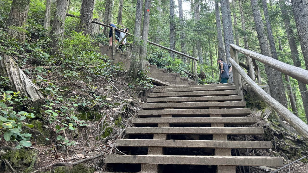 Hiking Up The Famous Grouse Grind Trail & Exploring The Upper Mountain Top 🇨🇦🇨🇦