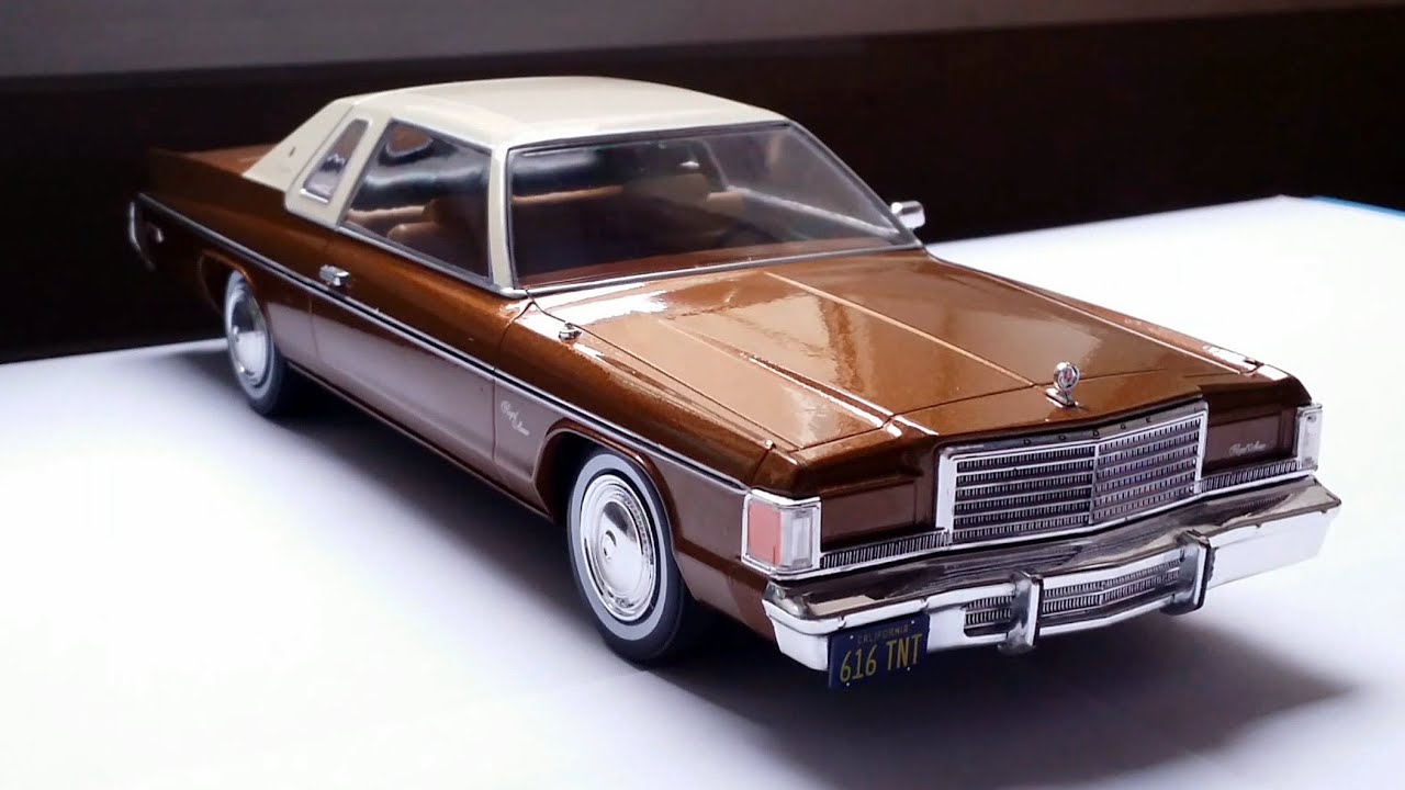 Обзор модели Dodge Royal Monaco (1977) в масштабе 1/24 от WhiteBox.