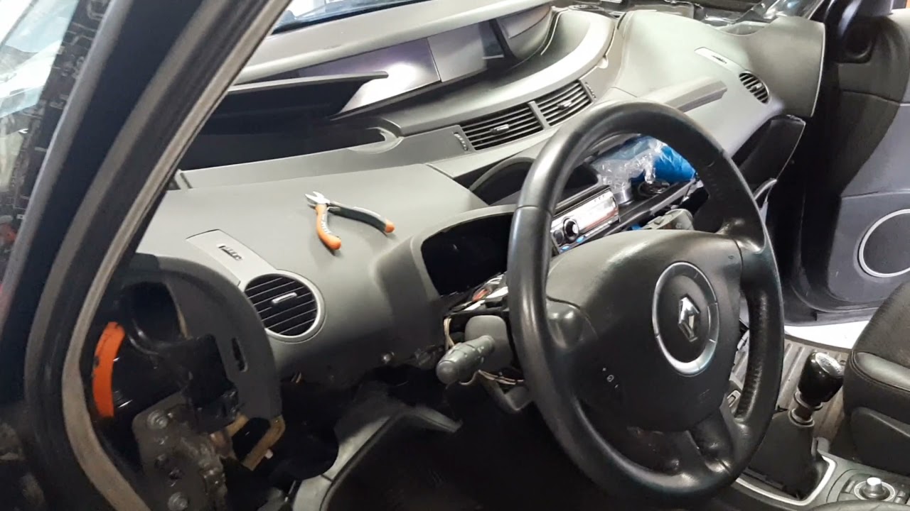 Renault Espace headlights not working / fuse box remove and fix