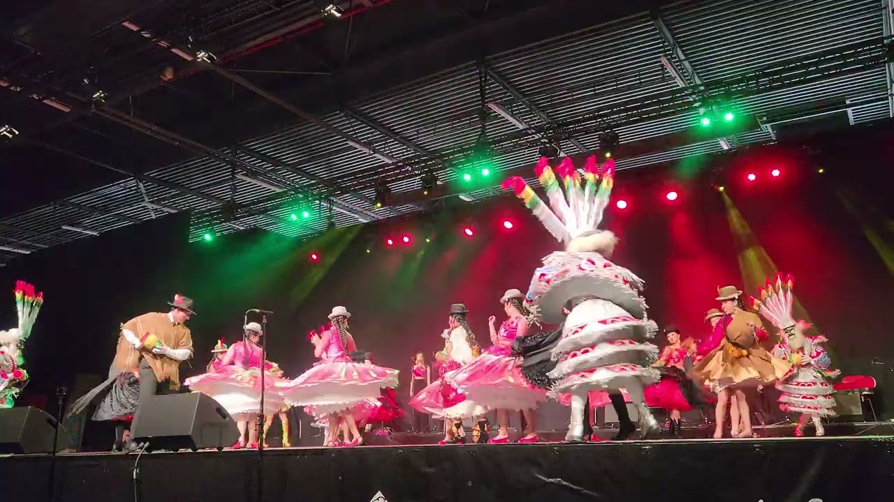 Bafopaz con Morenada de Bolivia